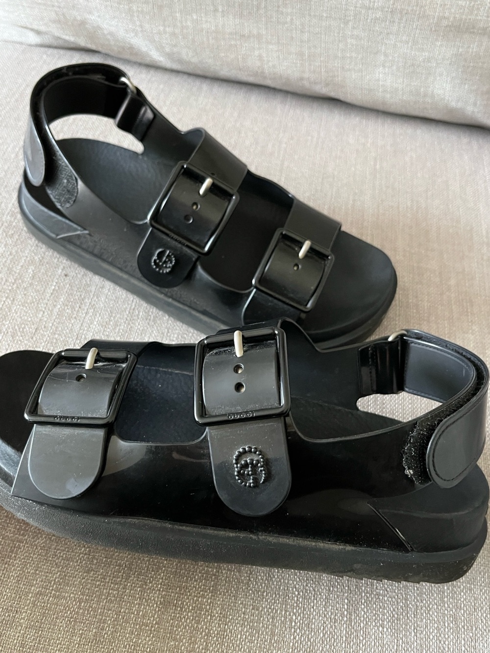 GUCCI Double Strap Chunky Rubber Sandals - Picture 13 of 16